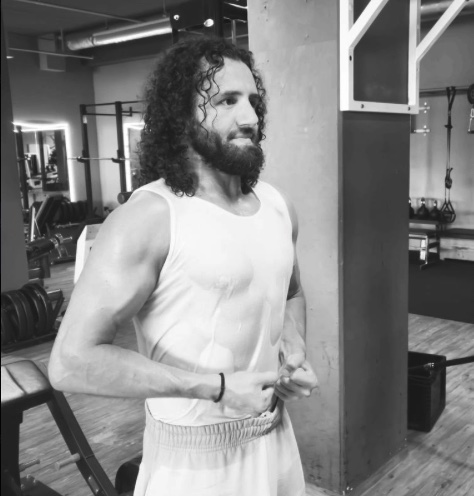 Hakan in the gym